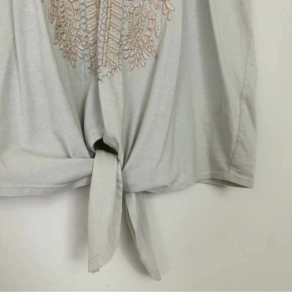 Johnny Was Rita Knot Tie Front Short Sleeve Tee Embroidered Gray Taupe - Picture 3 of 9